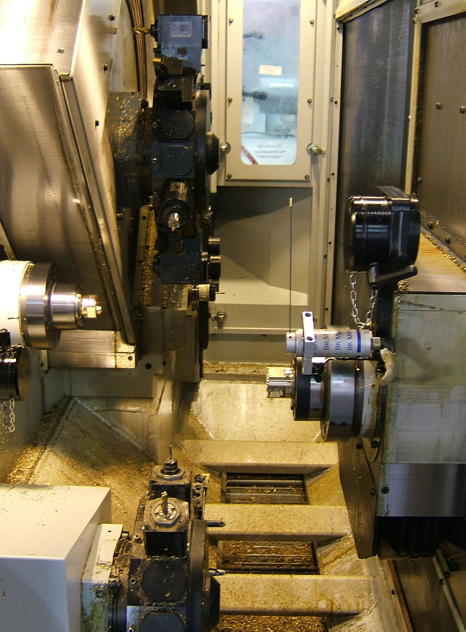 PCI in Enclosure Networked to 16 Fuji Lathes